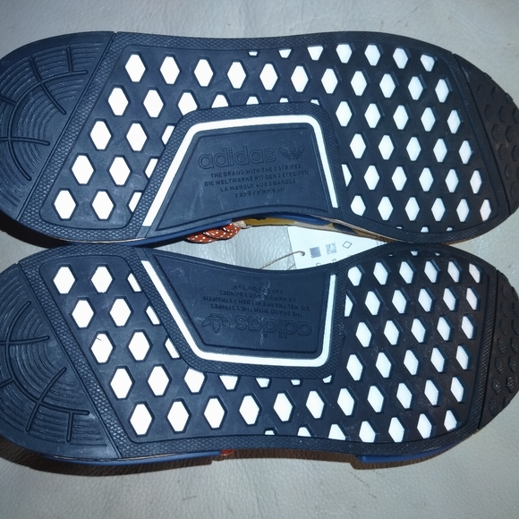 NWT Adidas x Pharrell NMD Boost Men's size 10 - Picture 3 of 4